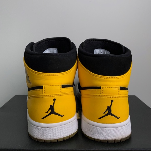 RARE AIR JORDAN 1 MID, LOVE BLACK VARSITY - Picture 6 of 10